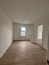 5 McGurk St, Unit 3rd Floor in New Bedford, MA - Building Photo - Building Photo