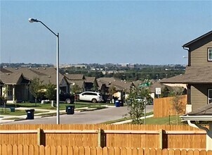 100 Navidad River Dr in Hutto, TX - Building Photo - Building Photo