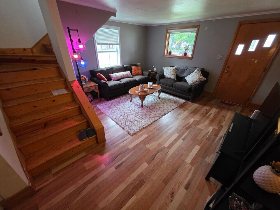 524 7th Ave in Eau Claire, WI - Building Photo