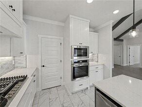 6907 SW High Meadow Blvd in Bentonville, AR - Building Photo - Building Photo