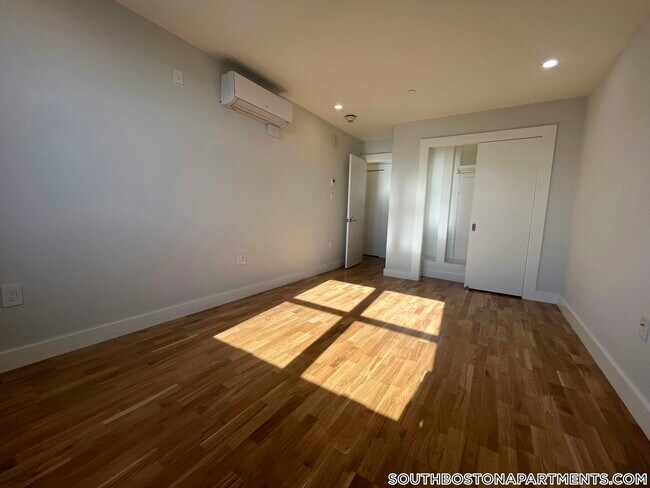 1410 Columbia Rd in Boston, MA - Building Photo - Building Photo