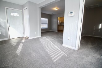 2047 S Parent Ave in Westland, MI - Building Photo - Building Photo