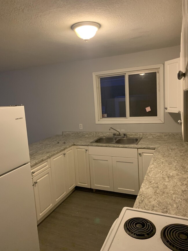 9619-9619 102 St in Fort St John, BC - Building Photo - Building Photo