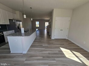 1333 Cedar Vly Rd in Ranson, WV - Building Photo - Building Photo