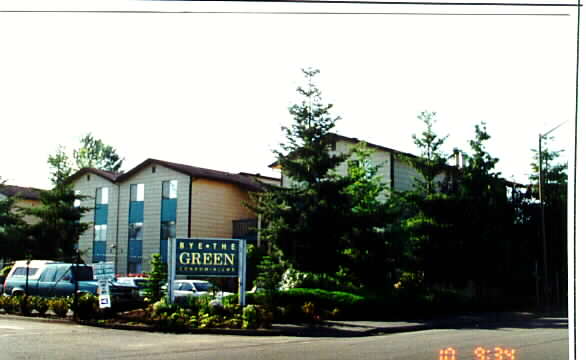 Bye The Green Condominiums in Auburn, WA - Building Photo