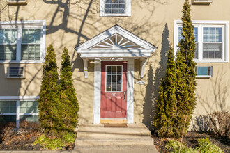 Kingsbury Condominiums in Malvern, PA - Building Photo - Building Photo