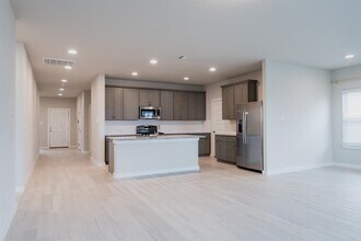 11400 Comano Dr in Austin, TX - Building Photo - Building Photo