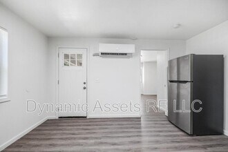 208 E Park St in Pittsburg, KS - Building Photo - Building Photo