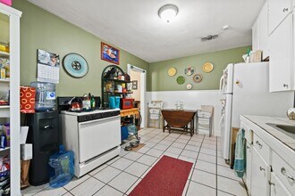 152 Willow St in Humble, TX - Building Photo - Building Photo