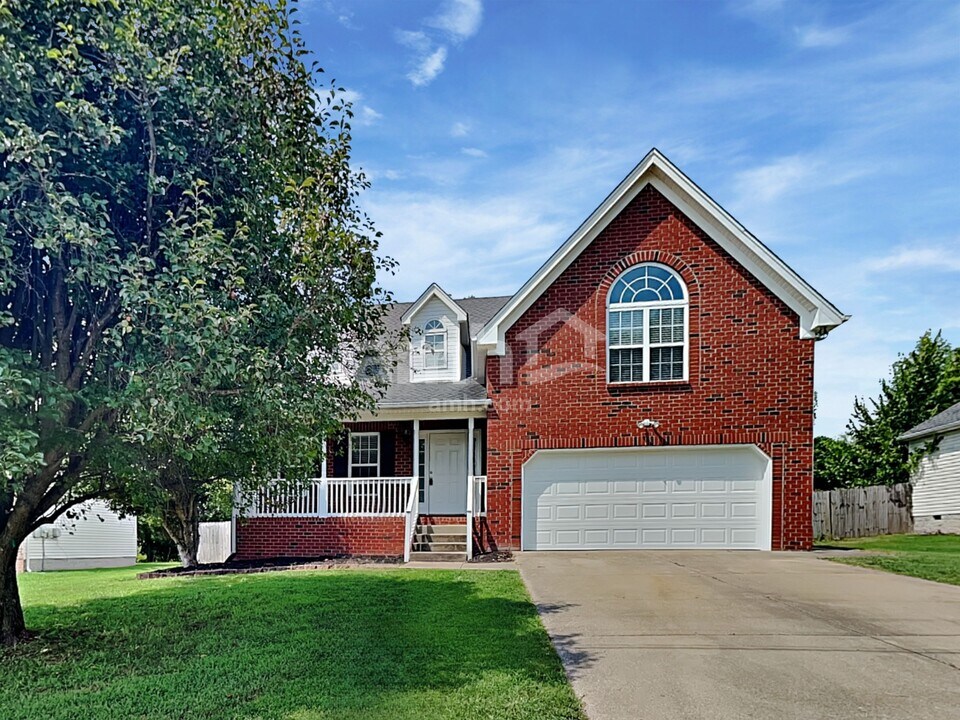 717 Veneta View Dr in Mount Juliet, TN - Building Photo
