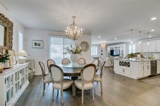 12314 Kings Eagle St in Las Vegas, NV - Building Photo - Building Photo