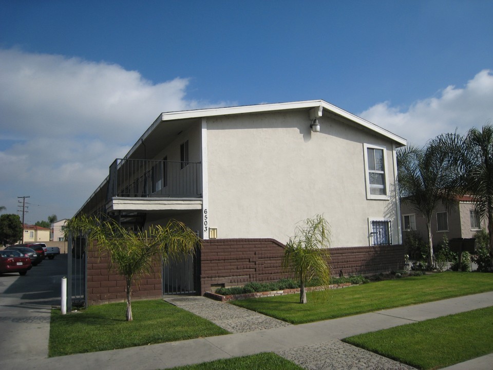 6503 72nd St in Paramount, CA - Building Photo