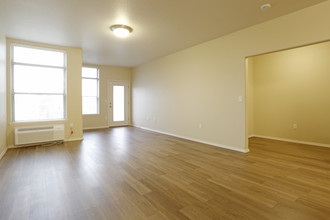 4th Main in Hillsboro, OR - Foto de edificio - Interior Photo