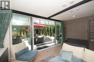 89 Nelson St. in Vancouver, BC - Building Photo - Building Photo