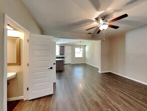 187 Holly St in Georgetown, TX - Building Photo - Building Photo