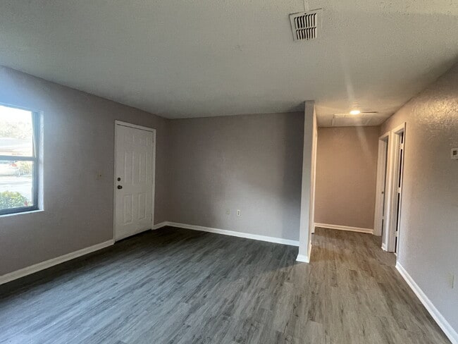 493 Las Palmas Cir in Avon Park, FL - Building Photo - Building Photo