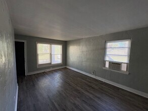 1008 6th St NW in Canton, OH - Building Photo - Building Photo