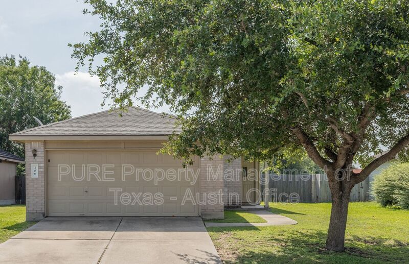 306 Quail Hollow Dr in Hutto, TX - Foto de edificio