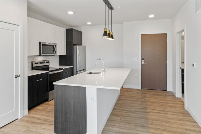 5945 6th Ave in Kenosha, WI - Building Photo - Building Photo
