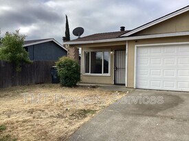 7920 68th Ave in Sacramento, CA - Building Photo