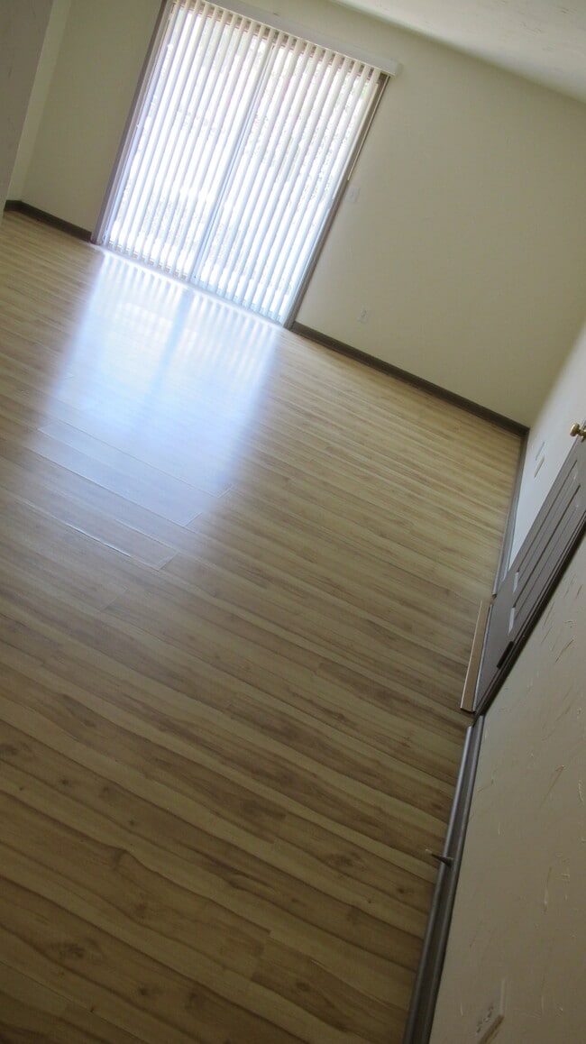 property at 9621 Vinca Cir