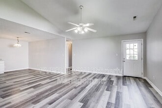 1057 Torino Ct in Franklin, IN - Building Photo - Building Photo