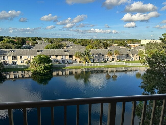 15231 SW 80th St, Unit 606