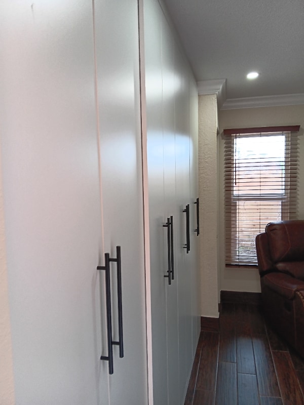 1257 SE Airoso Blvd in Port St. Lucie, FL - Building Photo - Building Photo