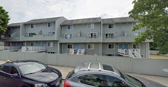 150 North Beacon St, Unit B3 in Boston, MA - Building Photo