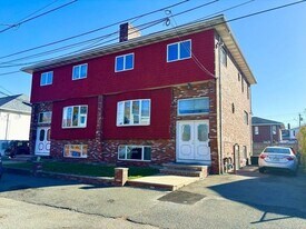117 Marshall St in Revere, MA - Building Photo