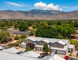 Zia Townhomes in Albuquerque, NM - Building Photo