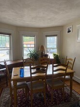 881 Broadway in Somerville, MA - Foto de edificio - Building Photo