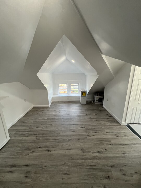 1341 E 2nd St, Unit Studio apartment in Plainfield, NJ - Building Photo