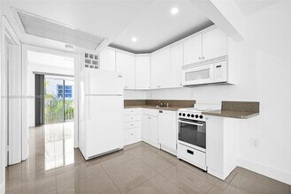 1409 Euclid Ave in Miami Beach, FL - Building Photo - Building Photo