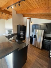 1260 S Ridgemark Dr in Hollister, CA - Building Photo - Building Photo