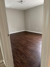 Hampton Avenue Apartments in Greenville, SC - Foto de edificio - Building Photo