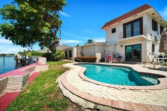 1901 N Riverside Dr in Pompano Beach, FL - Building Photo - Building Photo