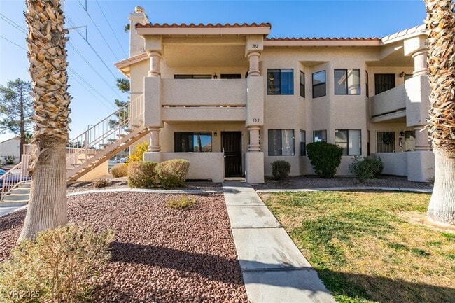 1005 Sulphur Springs Ln in Las Vegas, NV - Building Photo - Building Photo