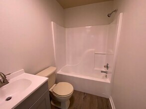 228 Ambrea St in Trumann, AR - Building Photo - Building Photo