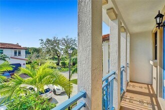 11351 SW 15th St in Pembroke Pines, FL - Building Photo - Building Photo