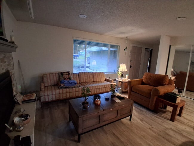 346 NW Dory Dr in Oak Harbor, WA - Building Photo - Building Photo