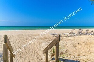 5135 Gulf of Mexico Dr in Longboat Key, FL - Building Photo