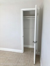 1186 NW 103rd St in Miami, FL - Building Photo - Building Photo