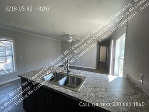3218 OH-82 in Mantua, OH - Building Photo - Building Photo