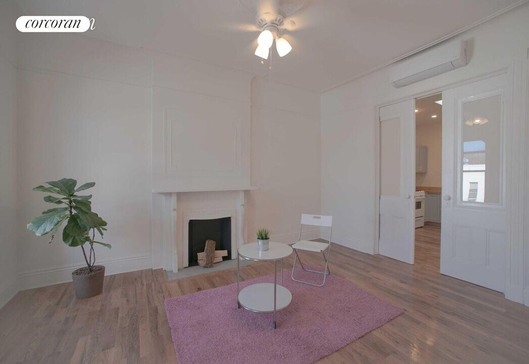690 MacDonough St in Brooklyn, NY - Building Photo