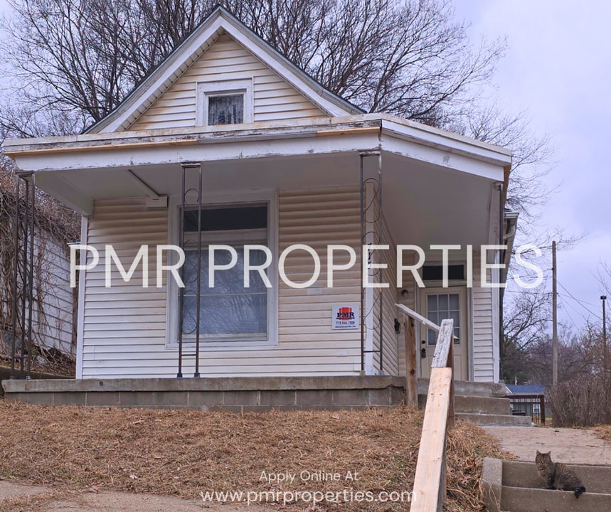 715 Concord St in St. Joseph, MO - Building Photo