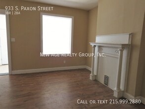 933 S Paxon St in Philadelphia, PA - Building Photo - Building Photo