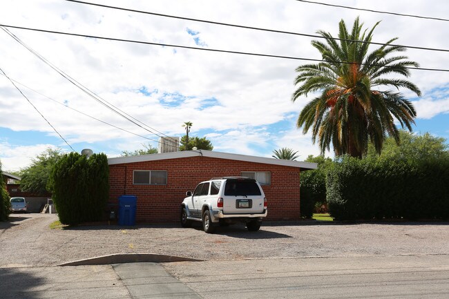 4404-4422 E Lee St in Tucson, AZ - Foto de edificio - Building Photo