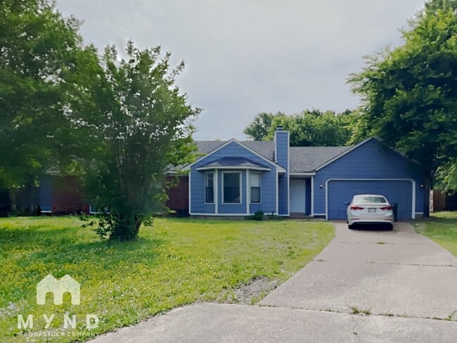 property at 7542 Lone Oak Cove
