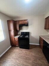 400 N Cedar Ave in Lubbock, TX - Building Photo - Building Photo